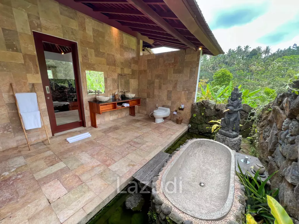 URGENT SALE!! BREATHTAKING UBUD RETREAT OVERLOOKING LUSH RICE PADDIES