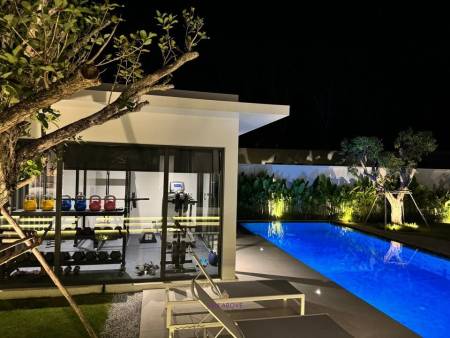 Large 4 bedroom Villa At Botanica Modern Loft  For Sale