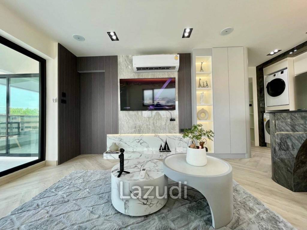 Modern 2-Bed Condo with City Views in Nimman