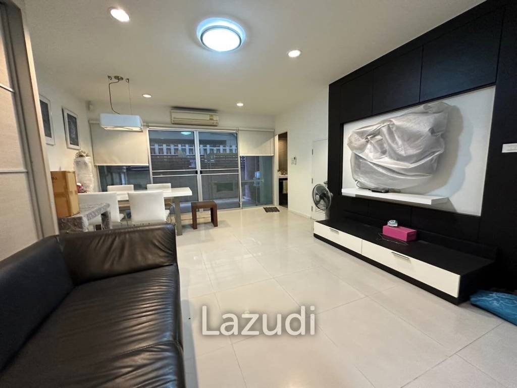 3 Bed 3 Bath 186 SQ.M Noble Cube Pattanakarn