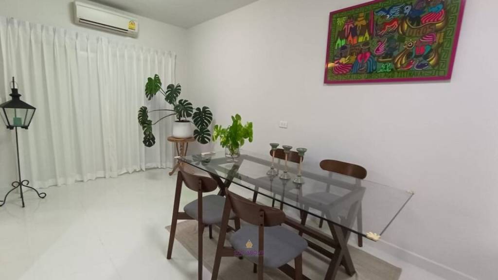 Spacious 3-Bedroom House in Pa Klok, Conveniently Located Near the Robinson Thalang