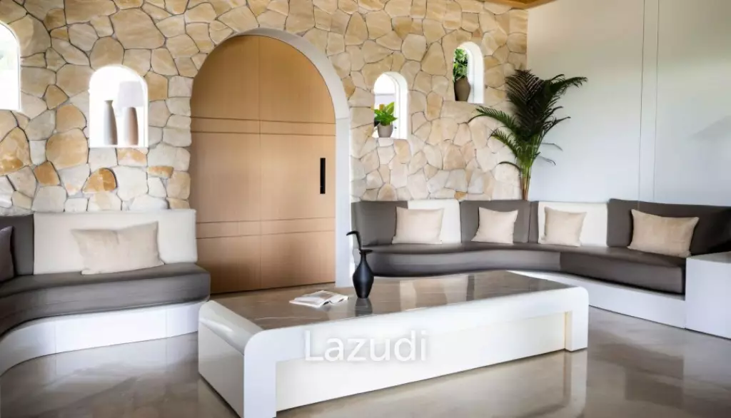 1 Bed 1 Bath 197.6 SQ.M Villa Pecatu