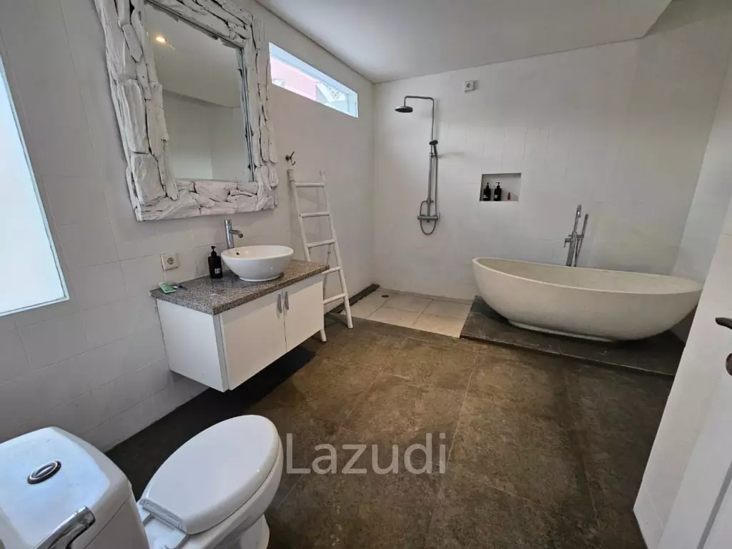 CONTEMPORARY VILLA IN UMALAS WITH PROXIMITY TO BEACHES AND AMENITIES