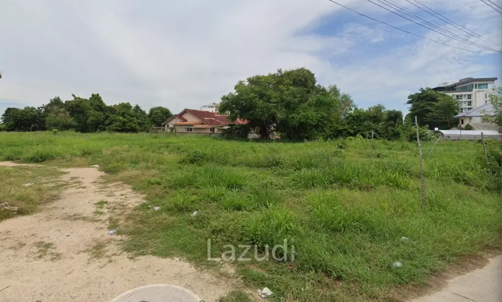 5 Rai 242 SQ.W. (8,968 SQM) Land in Naklua