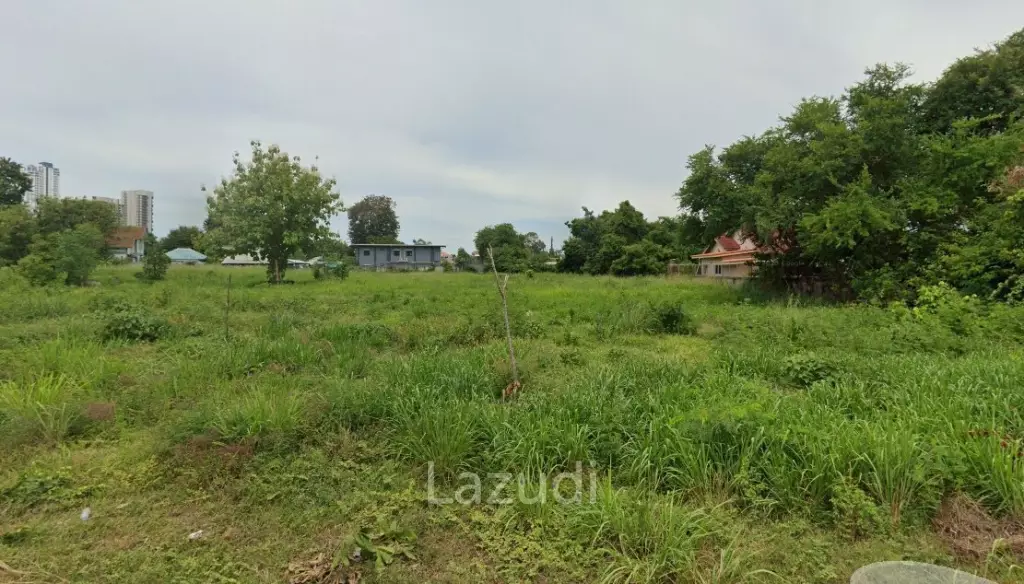 5 Rai 242 SQ.W. (8,968 SQM) Land in Naklua