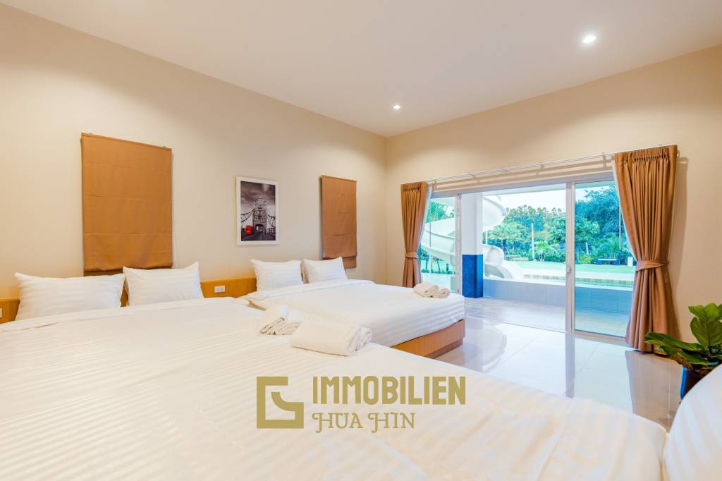 4 Beds 7 Baths 749 SQ.M Prime Villa Hua Hin