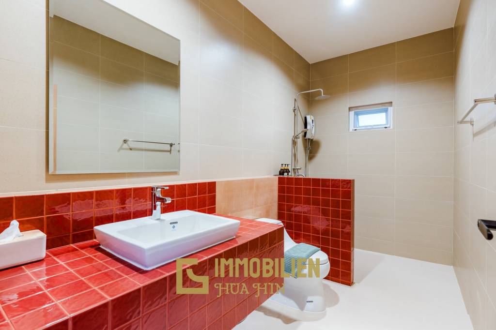 1,828 metro cuadrado 4 ` 7 Baño Villa de Venta