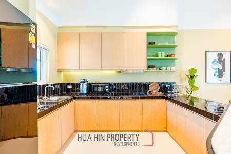 4 Beds 7 Baths 749 SQ.M Prime Villa Hua Hin