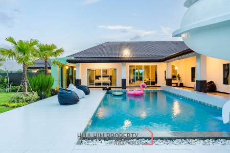 4 Beds 7 Baths 749 SQ.M Prime Villa Hua Hin