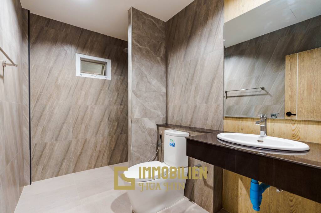 1,828 metro cuadrado 4 ` 7 Baño Villa de Venta