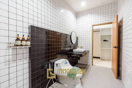 1,828 metro cuadrado 4 ` 7 Baño Villa de Venta