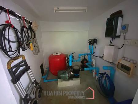 3 Bed 2 Bath Pool Villa For Sale in Hinlekfai