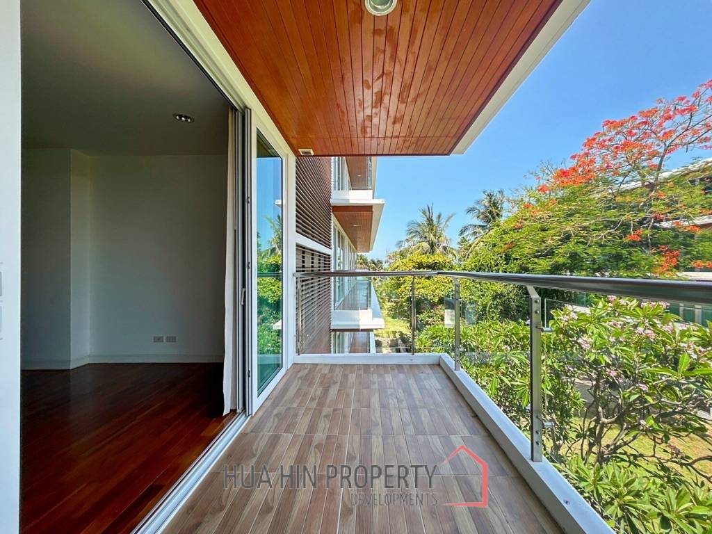 Baan Dao Tem Fah : Beachfront 2 Bedroom Condo