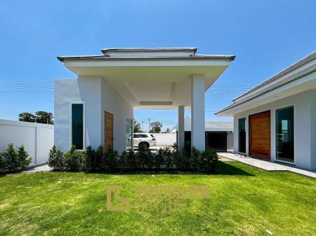 Brand New 3 Bedroom Pool Villa In Thap Tai