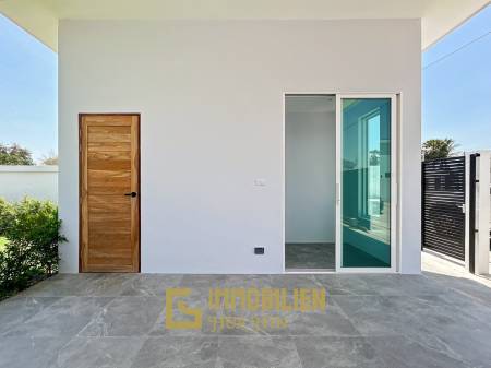 Brand New 3 Bedroom Pool Villa In Thap Tai