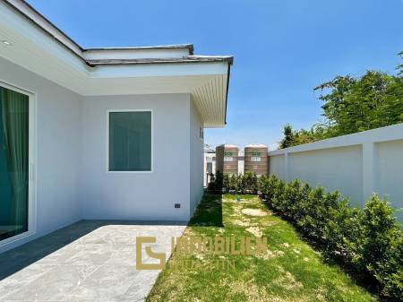 Brand New 3 Bedroom Pool Villa In Thap Tai