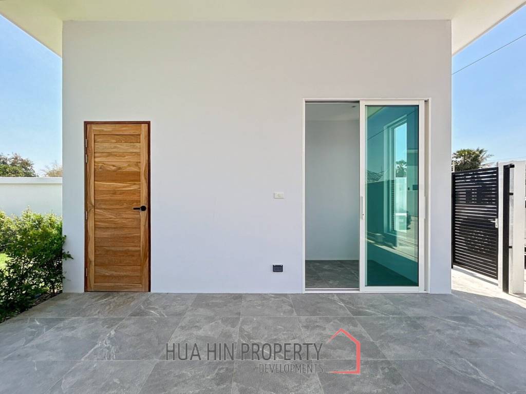 Brand New 3 Bedroom Pool Villa In Thap Tai