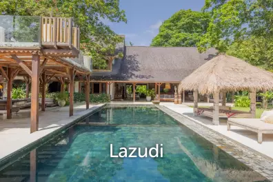 EXPANSIVE LUXURY VILLA : A HAVEN OF MODERN COMFORT