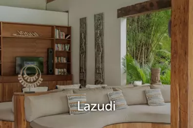 EXPANSIVE LUXURY VILLA : A HAVEN OF MODERN COMFORT