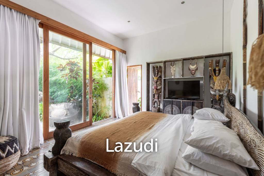 EXPANSIVE LUXURY VILLA : A HAVEN OF MODERN COMFORT