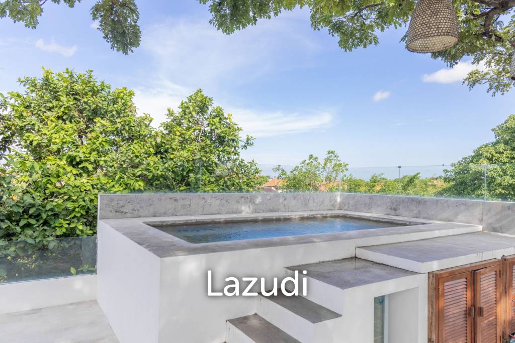 EXPANSIVE LUXURY VILLA : A HAVEN OF MODERN COMFORT