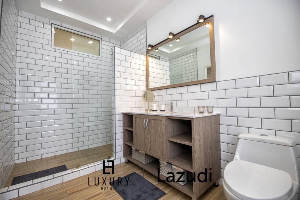 ทาวว์เฮ้าส์ 2 ห้องนอน 115 ตร.ม.