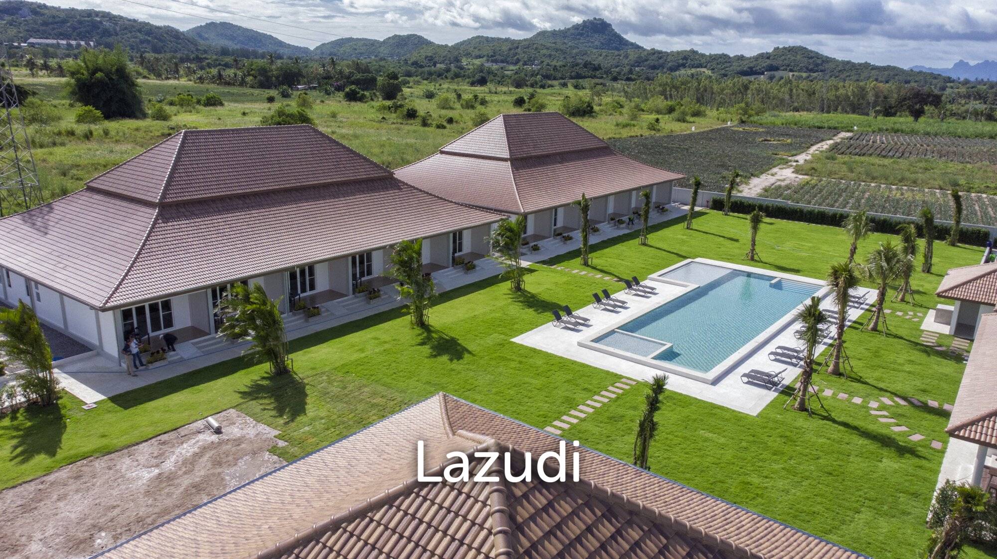 ทาวว์เฮ้าส์ 2 ห้องนอน 115 ตร.ม. ทาวว์เฮ้าส์ 2 ห้องนอน 115 ตร.ม.