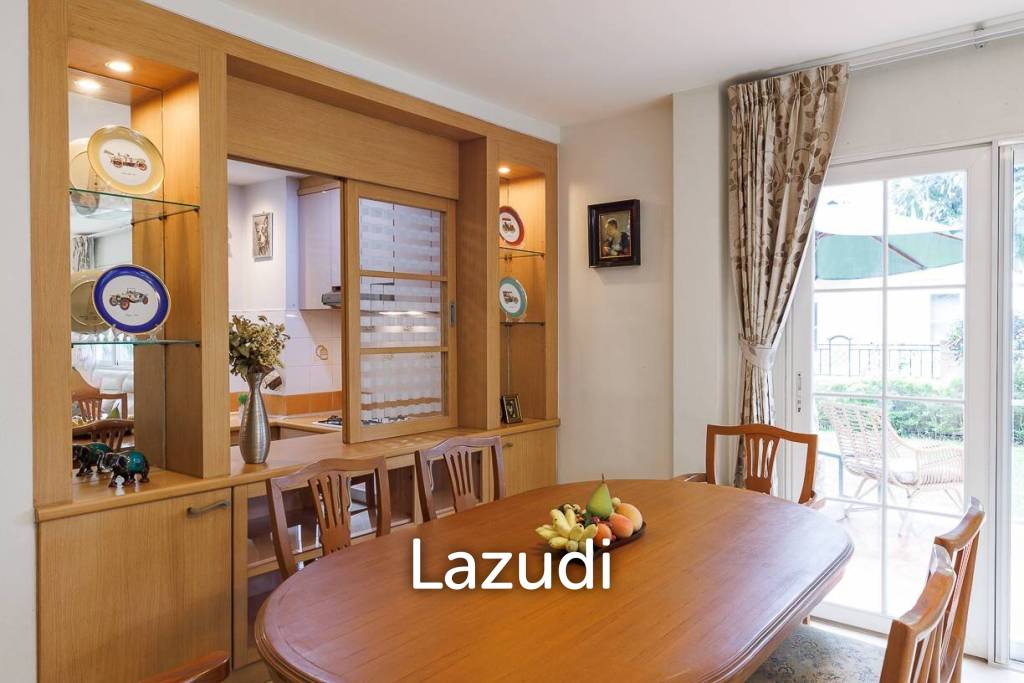 4 bed 3 bath house with 200 m2 living area for rent