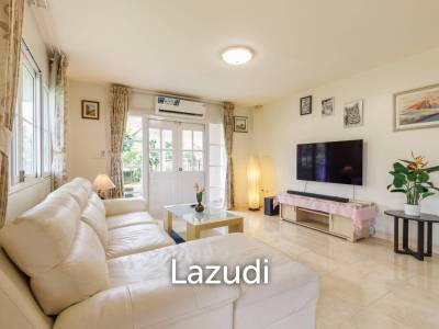 4 bed 3 bath house with 200 m2 living area for rent