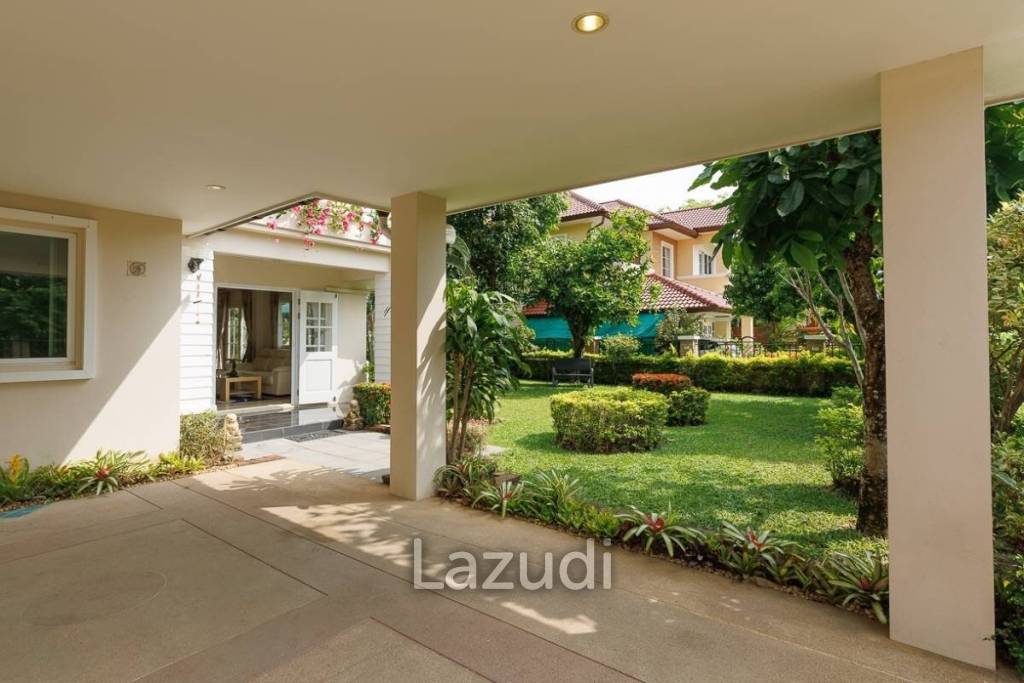 4 bed 3 bath house with 200 m2 living area for rent