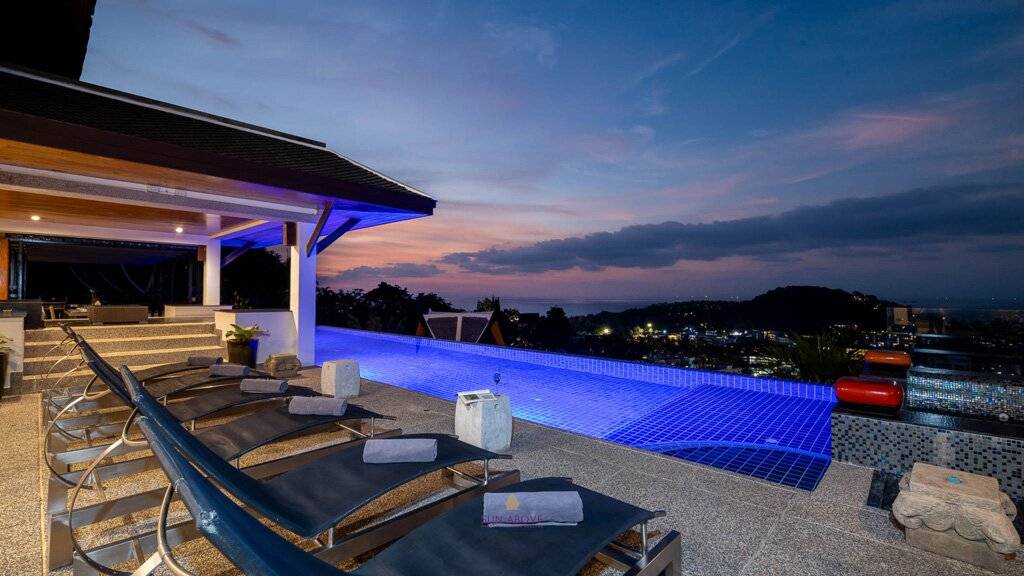 Luxury Seaview Villa In Exclusive Hilltop Estate