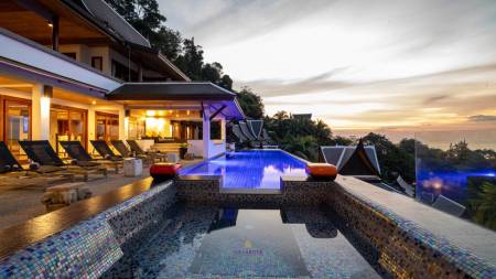 Luxury Seaview Villa In Exclusive Hilltop Estate