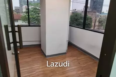 Premium Office Space for rent in Phrakhanong