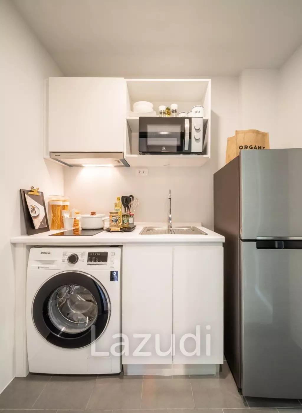 Blue Sukhumvit 89: Modern Serenity in Bangkok’s Vibrant Corridor