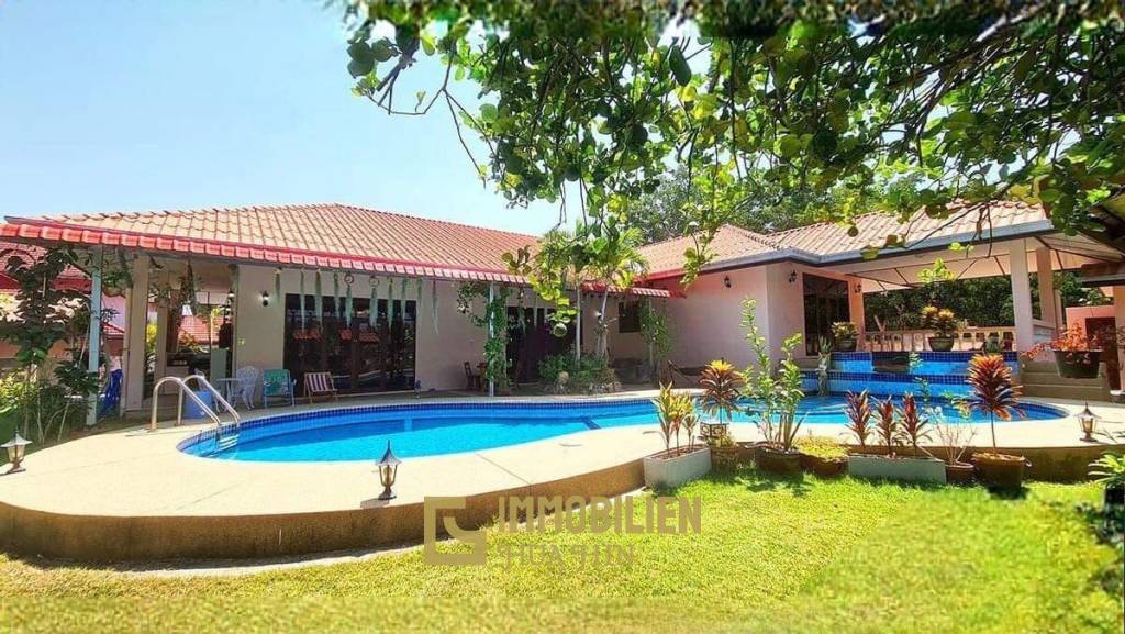 Tamarind Gardens:  3-Bedroom Villa in Hua Hin