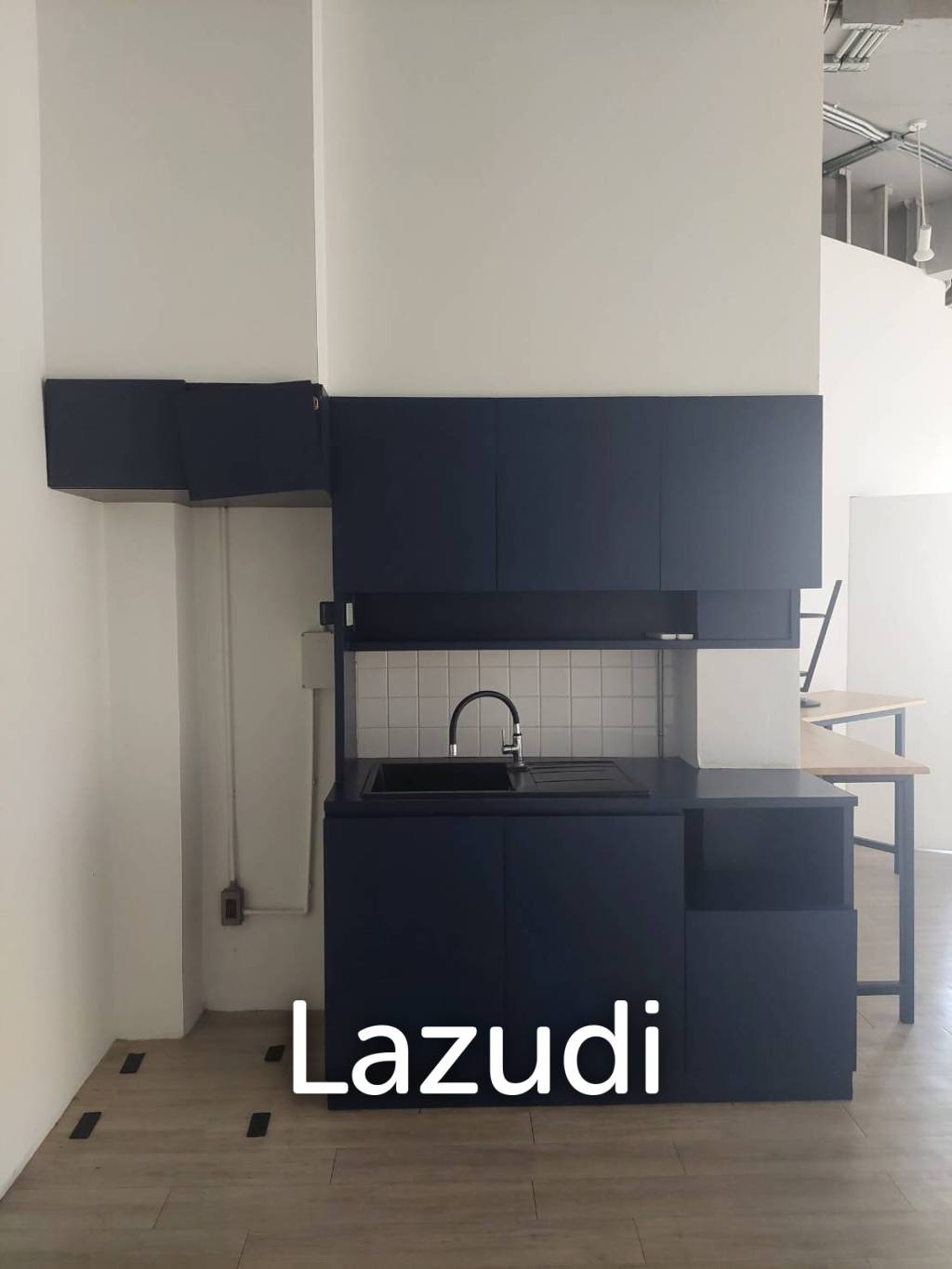 Ultra Luxury Office Space for rent in Phrakhanong