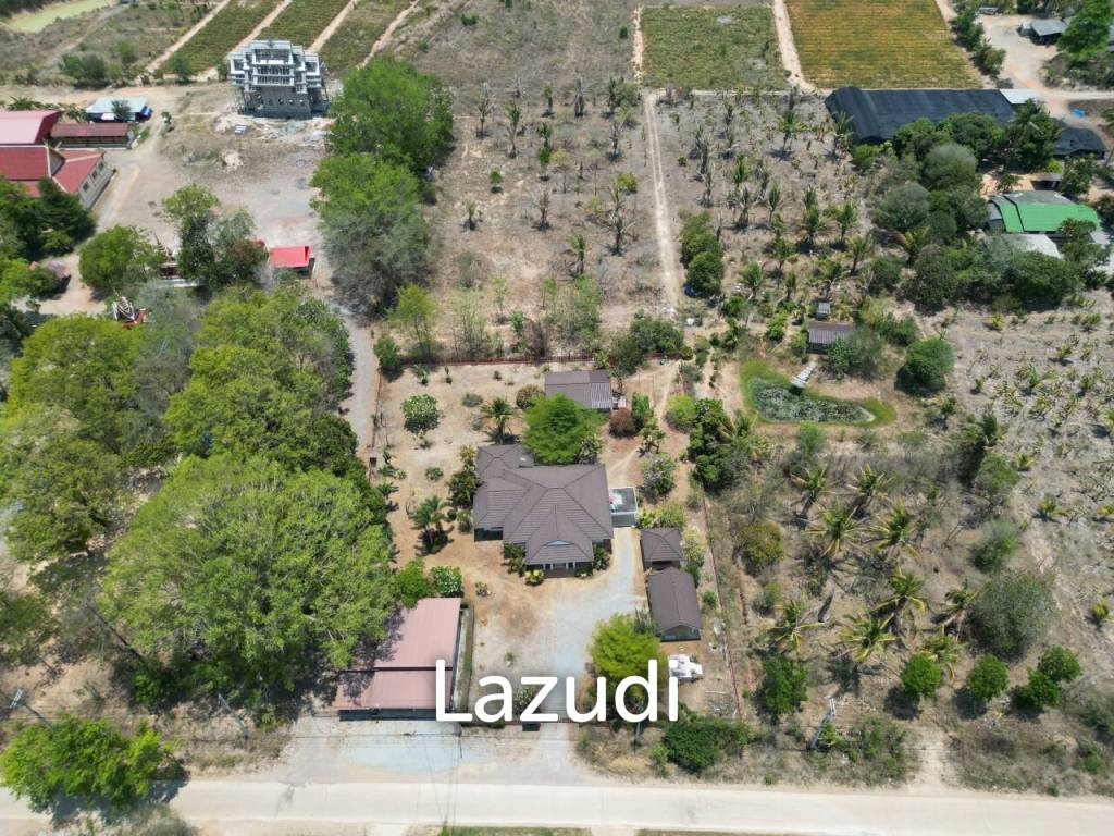 6,500 Sqm 4 Bed 4 Bath Villa For Sale