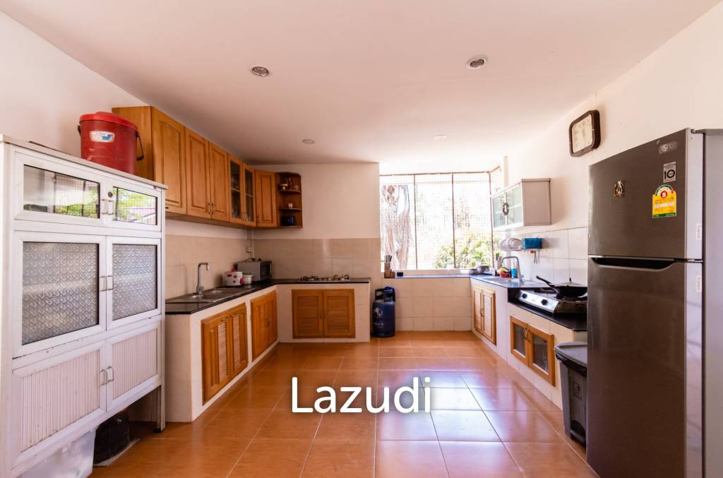 6,500 Sqm 4 Bed 4 Bath Villa For Sale