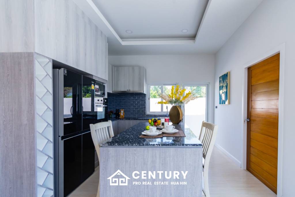 498 Kvm 3 Seng 3 Bad Villa for Salg