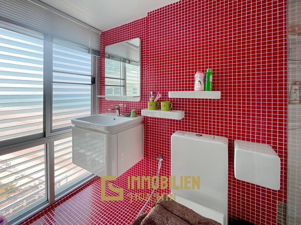 Ban Sangchan: Beachfront Condo in Hua Hin