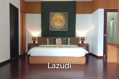 CONTEMPORARY 5-BEDROOM VILLA IN NUSA DUA WITH OCEAN VIEW ROOFTOP