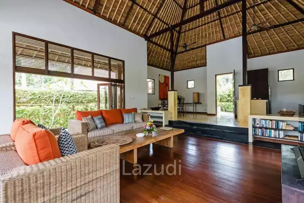 Pristine Freehold Beachside Resort in Candi Dasa