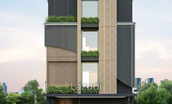 Ultra Luxury Detached Home in Phra Khanong Nuea, Bangkok