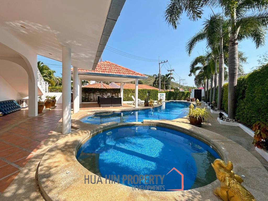 Spanish Style 2 Storey 5 Bedroom Pool Villa