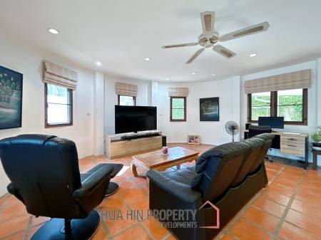 Spanish Style 2 Storey 5 Bedroom Pool Villa
