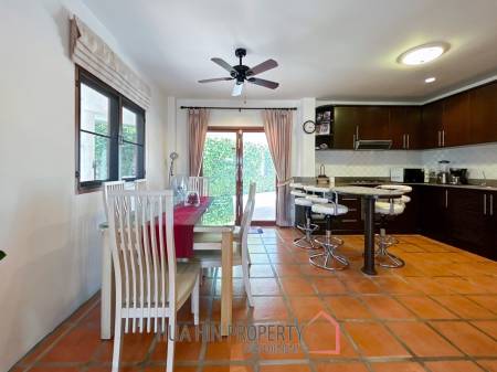 Spanish Style 2 Storey 5 Bedroom Pool Villa