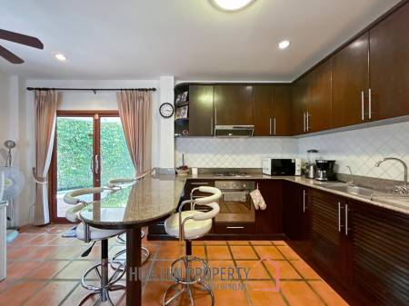 Spanish Style 2 Storey 5 Bedroom Pool Villa