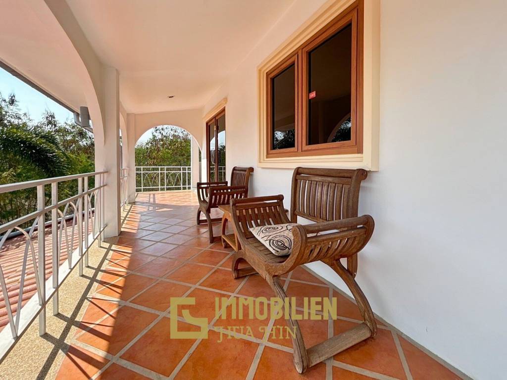 Spanish Style 2 Storey 5 Bedroom Pool Villa