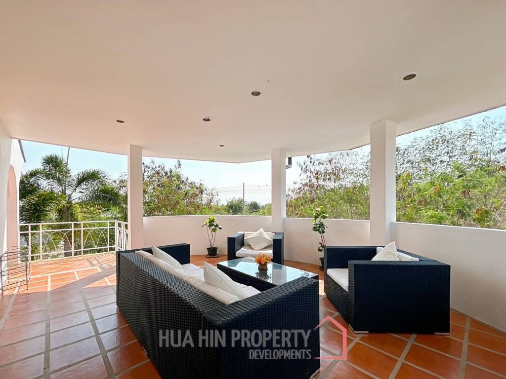 Spanish Style 2 Storey 5 Bedroom Pool Villa