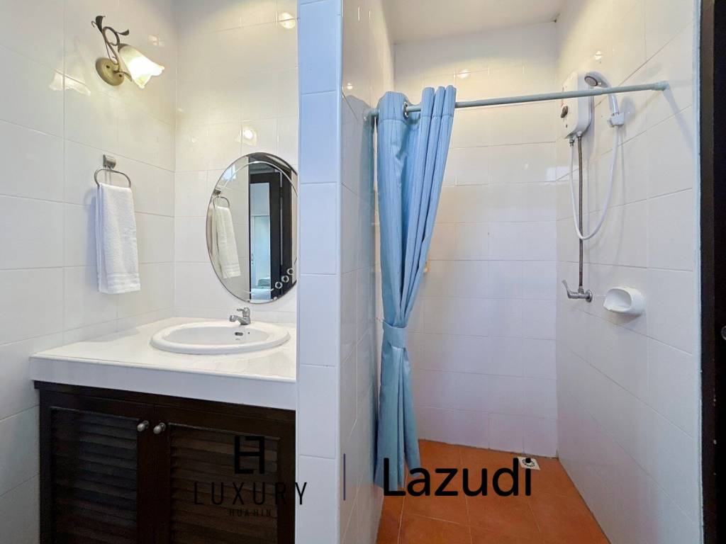 512 平方米 5 床 4 洗澡 别墅 对于 销售